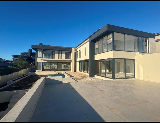 5 BEDROOM HOUSE FOR SALE IN CLARA ANNA FONTEIN